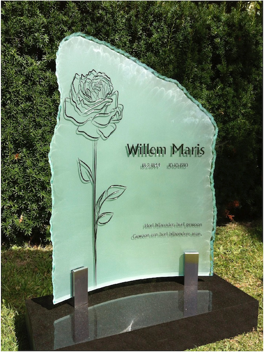 Glazen urnmonument - Willem Maris
